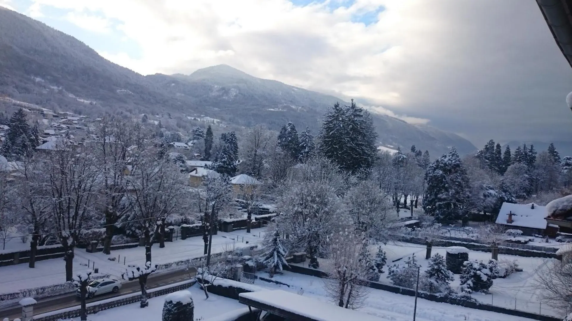 Le T2 Douillet D'Uriage - Residence Le Louvre - Uriage- Proche Chamrousse - Jusqu'A 3 Personnes - Cure Thermale - Montagnes Et Lacs Vaulnaveys-le-Haut 0*,  フランス